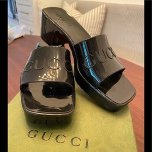 GUCCI Rubber Logo Platform Slide Sandal- Sz 8/EU 38